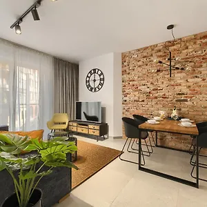 Impero Elite -poznań Parking Apartament